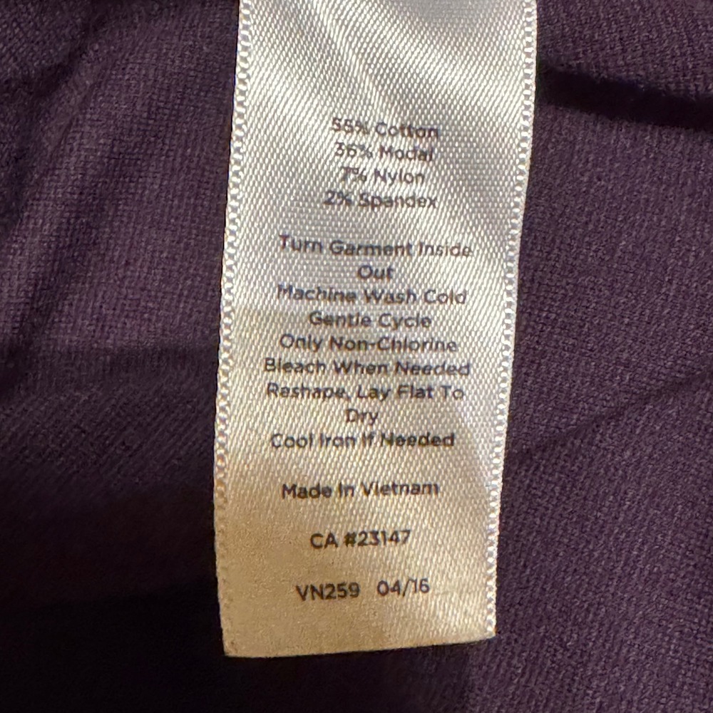 Talbots Petites Purple Peplum Top Short Sleeve Knit Gold Back Zip MP - Picture 6 of 7